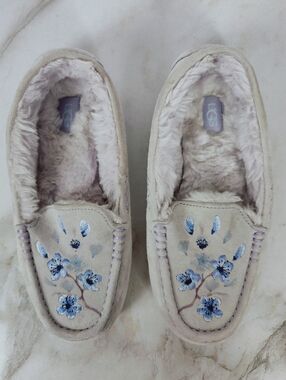 UGG Women's Ansley Blossom Moccasin-Style Slippers, Sz 7